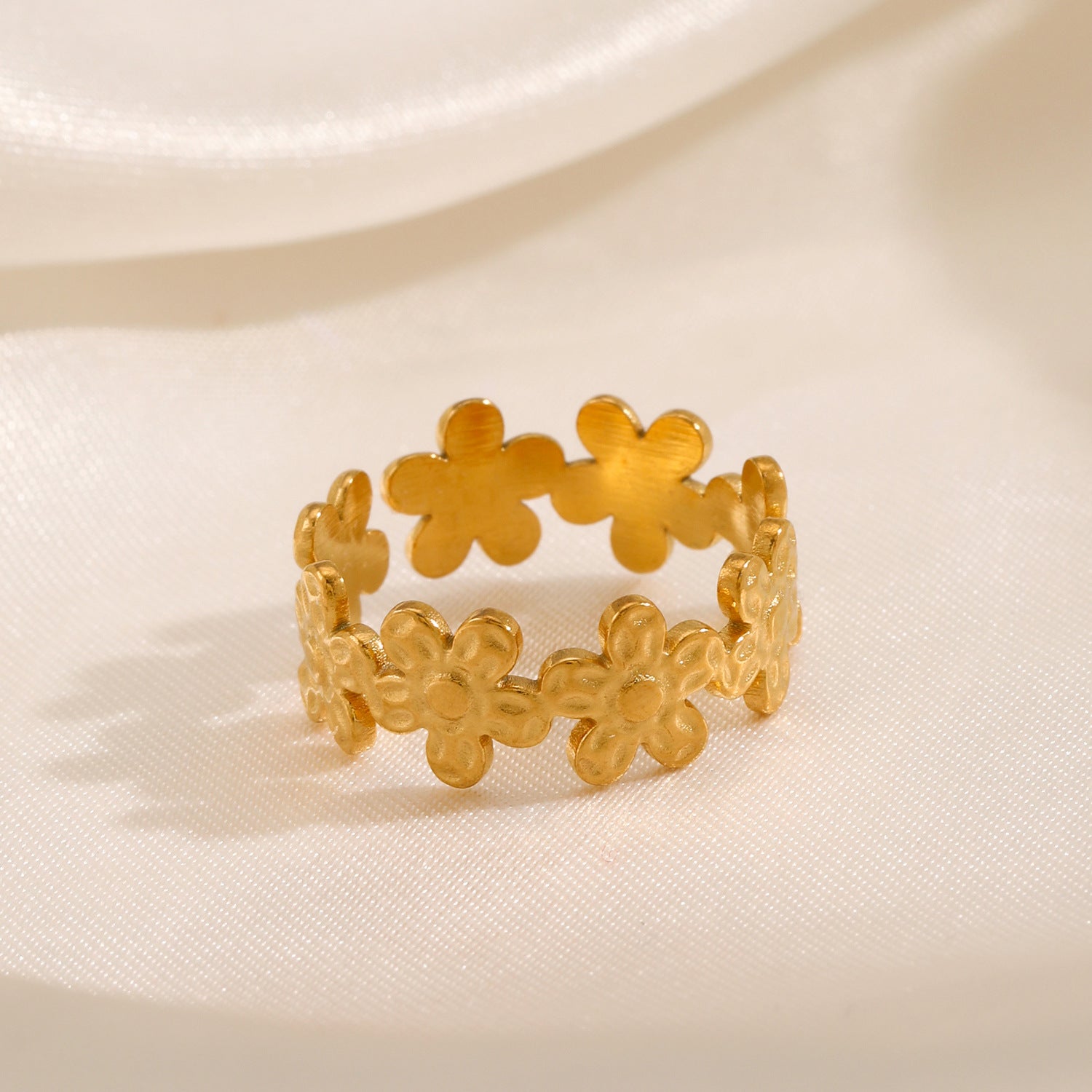 ADJUSTABLE FLOWER RING
