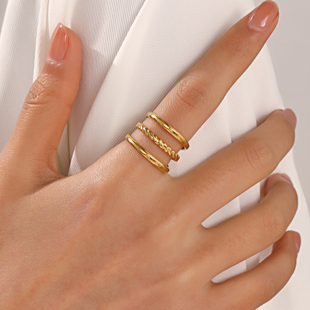 ADJUSTABLE THREE-LAYER RING