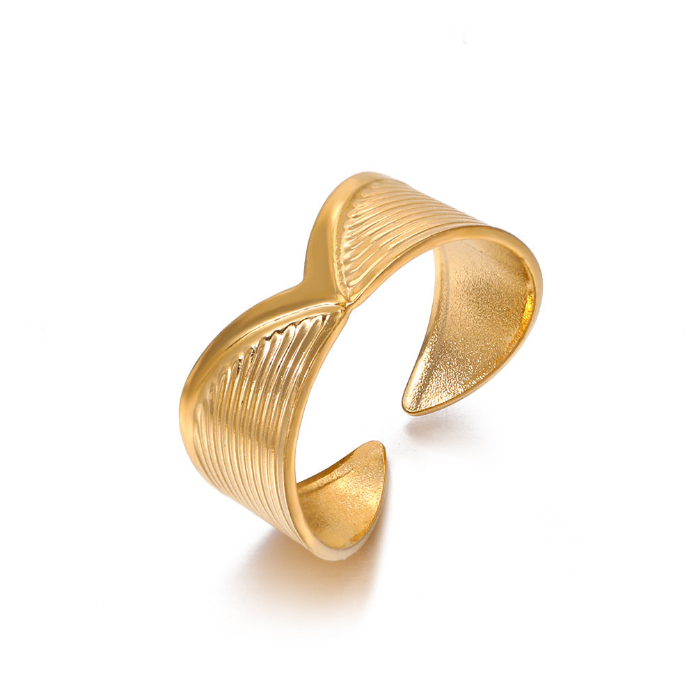 ADJUSTABLE V-SHAPED RING