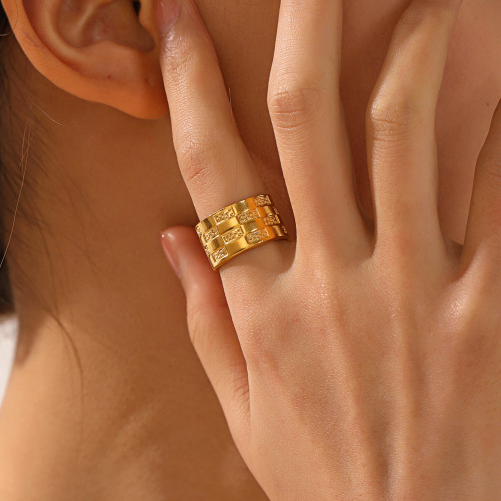 ADJUSTABLE WIDE FACE GEOMETRIC RING
