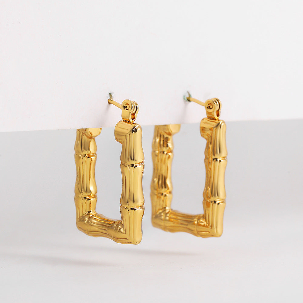 ADVANCED TEMPERAMENT CIRCULAR EARRINGS