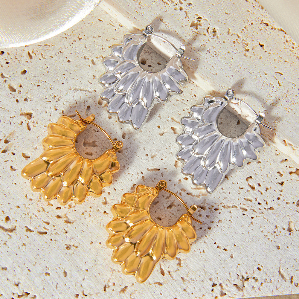 ALIEN-PETAL-HOLLOW-EARRINGS