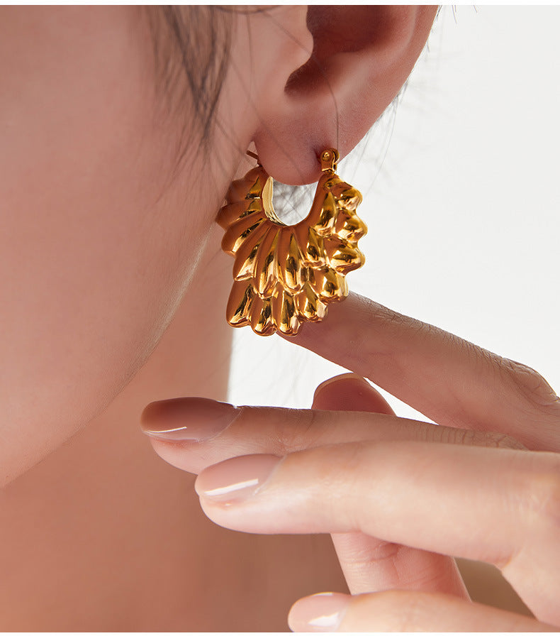 ALIEN-PETAL-HOLLOW-EARRINGS