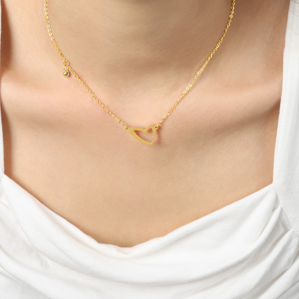 ASYMMETRIC HOLLOW HEART NECKLACE