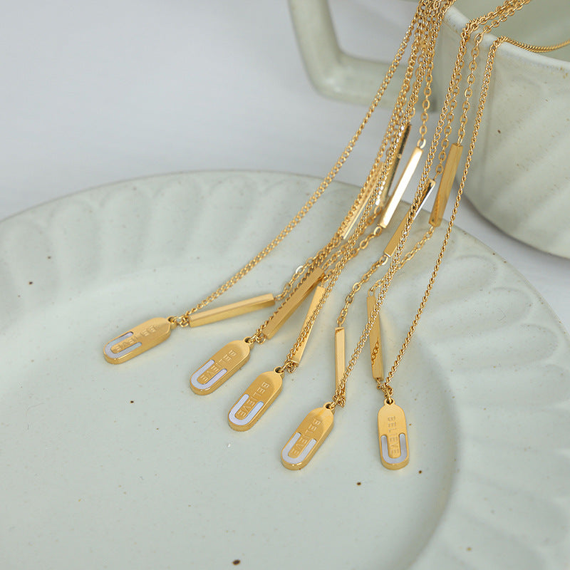 ASYMMETRIC OVAL NECKLACE