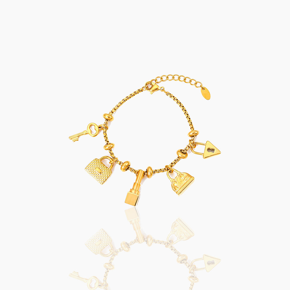 Adjustable bracelet with multi-element pendants