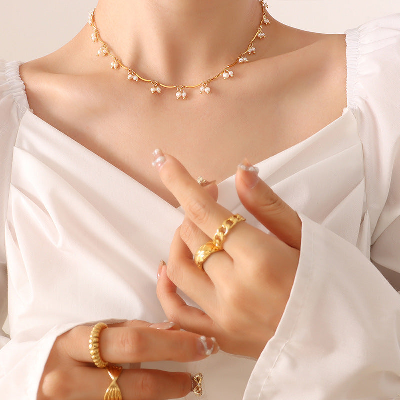 BAROQUE PEARL PENDANT NECKLACE