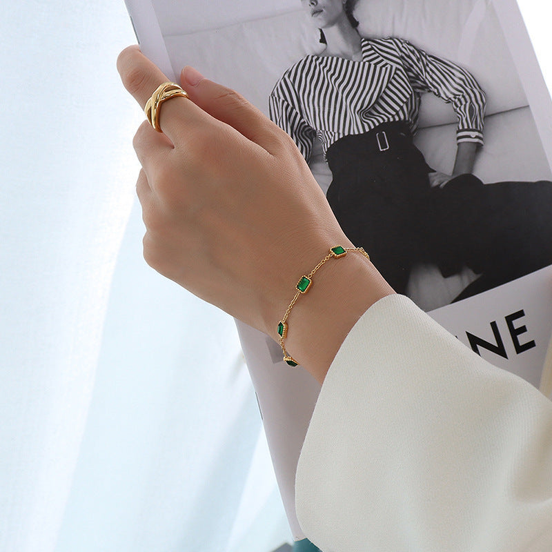 BLOCK GREEN STONE BRACELET