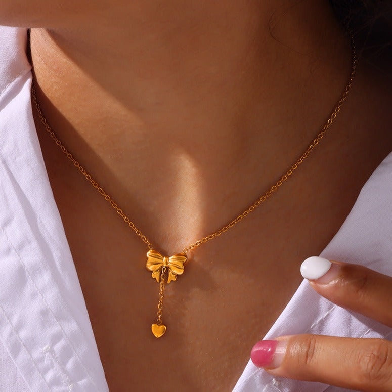 BOW NECKLACE