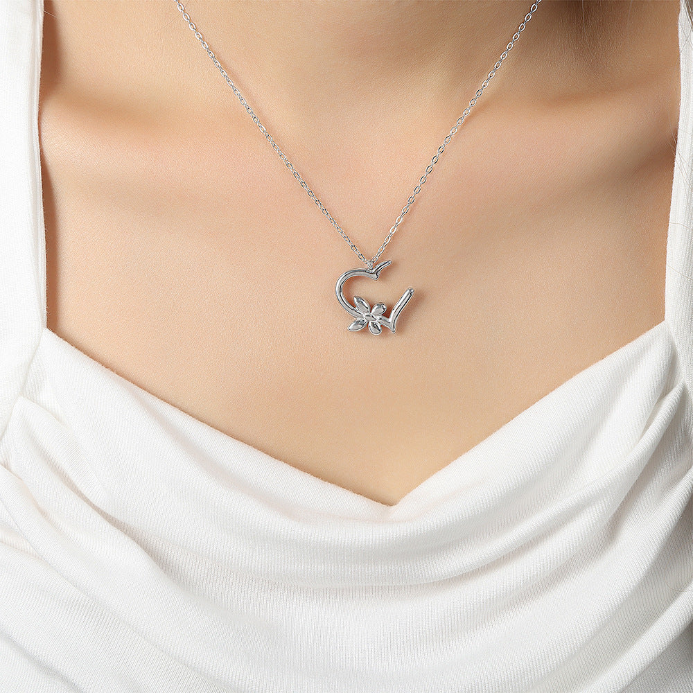 BUTTERFLY FLOWER NECKLACE