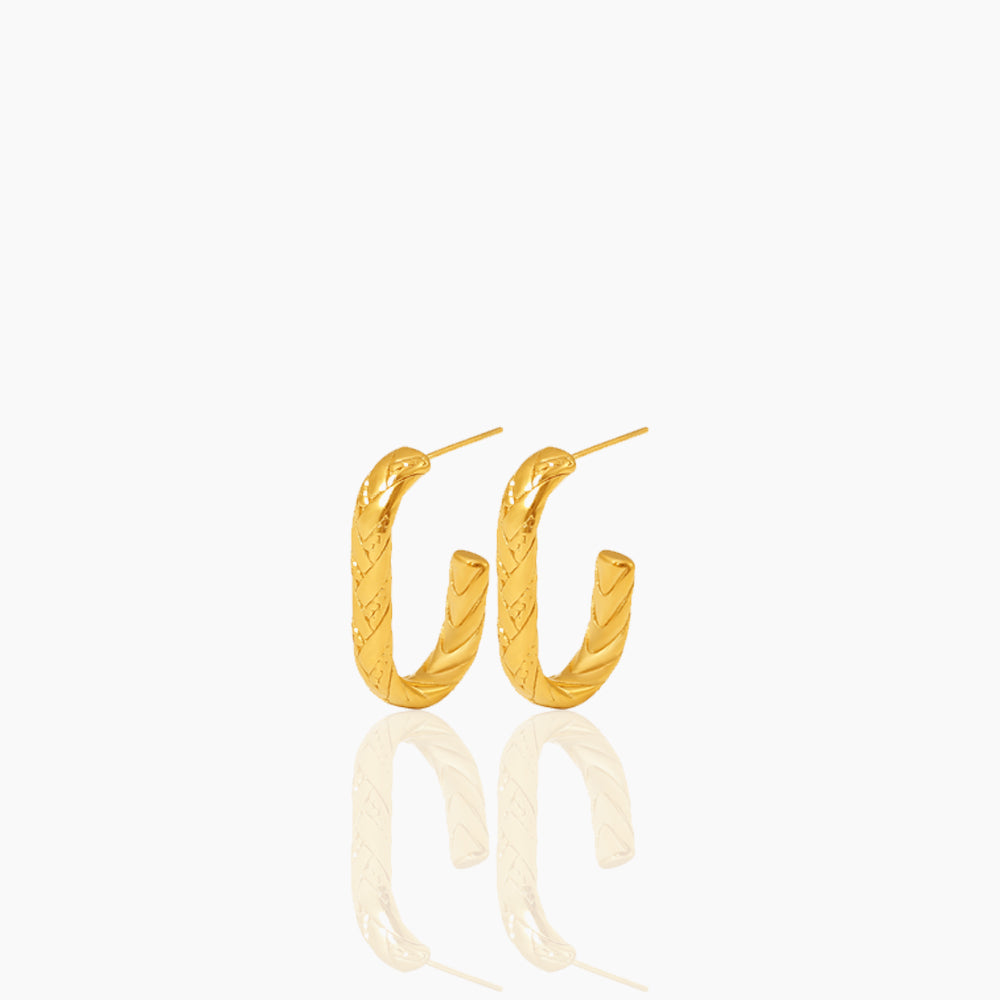 C-SHAPED TEXTURED EARRINGS