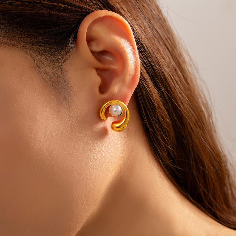 C-SHAPED PEARL STUDDED EARRINGS