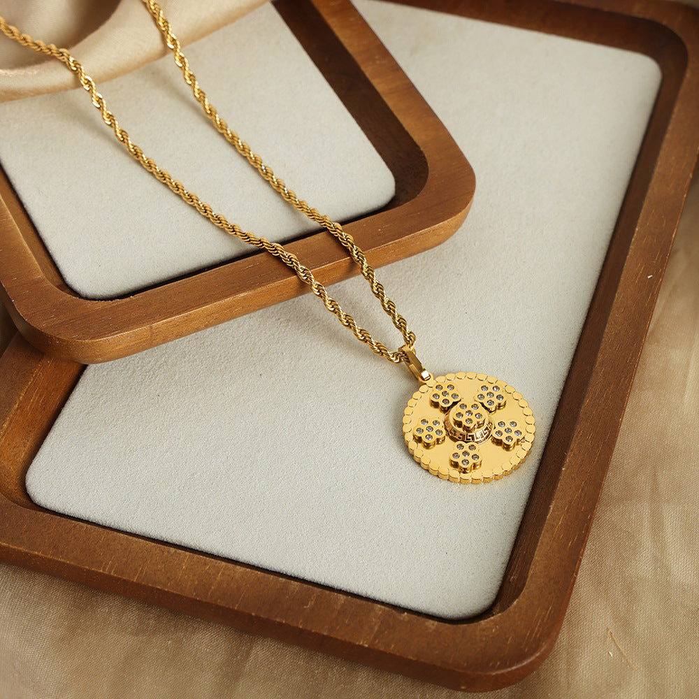 CIRCULAR PENDANT NECKLACE