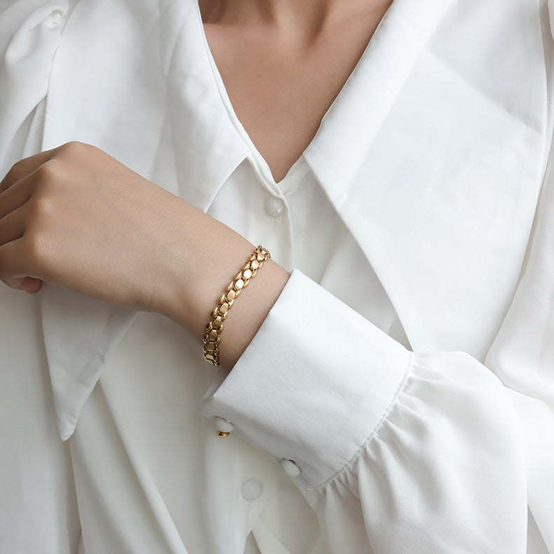 COLD AIR WIDENED BRACELET