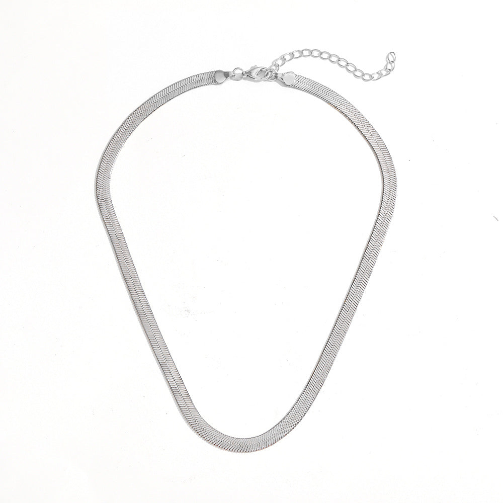 COLD MINIMALIST SNAKE BONE NECKLACE