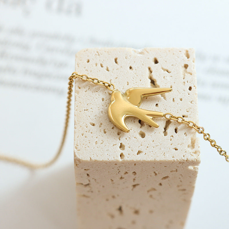 COLD WIND SWALLOW NECKLACE