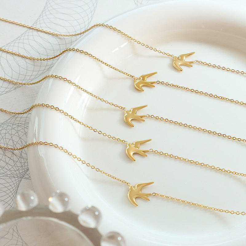 COLD WIND SWALLOW NECKLACE
