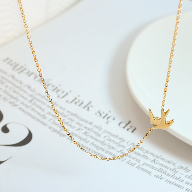 COLD WIND SWALLOW NECKLACE