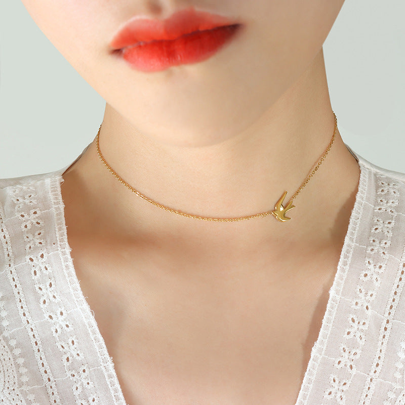 COLD WIND SWALLOW NECKLACE
