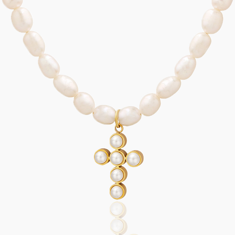 CROSS PENDANT PEARL NECKLACE