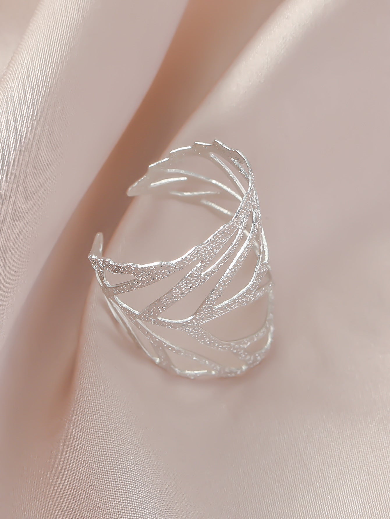 Chic hollow leaf forest style fashion open ring