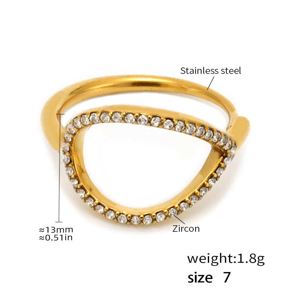 Colored stone hollow ring