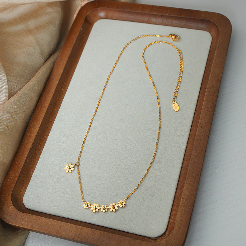 DAISY SPLICING NECKLACE