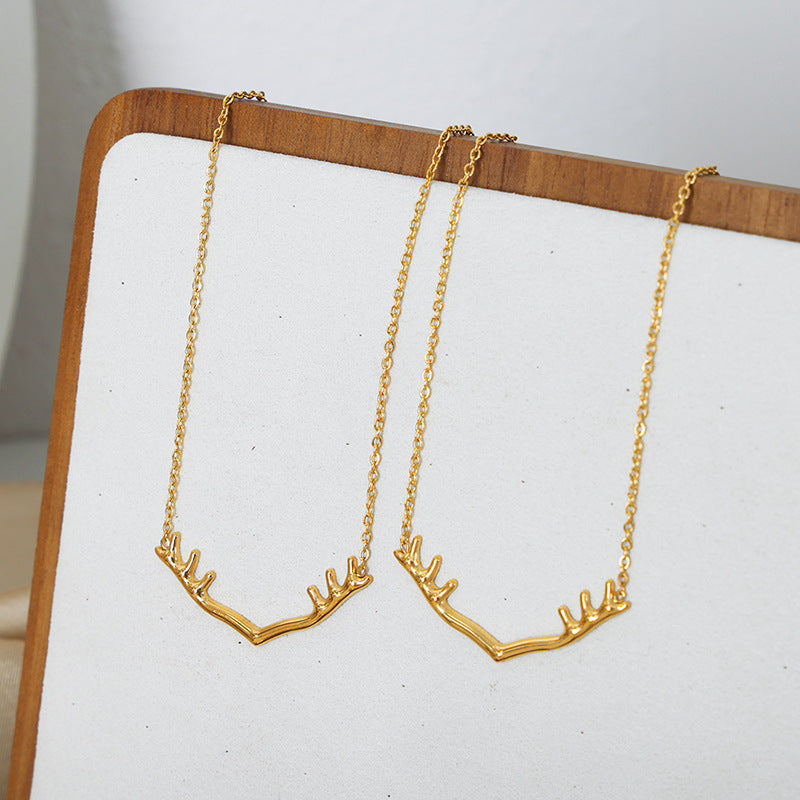 DEER HORN PENDANT NECKLACE