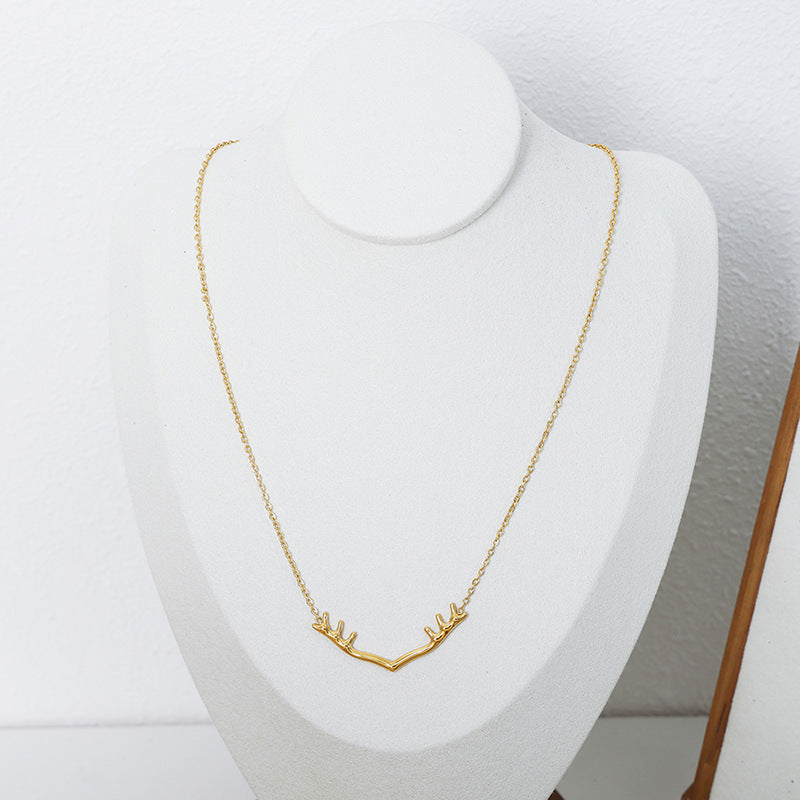 DEER HORN PENDANT NECKLACE