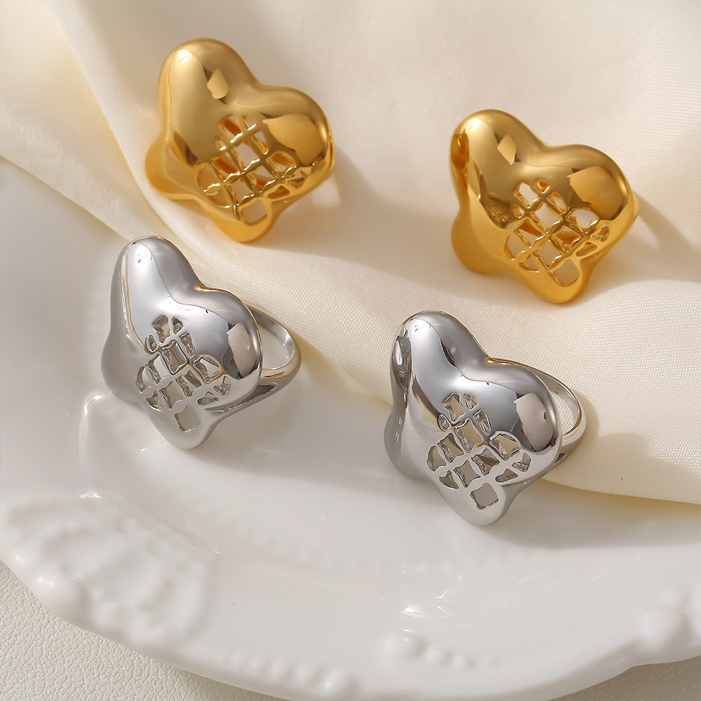 DESIGN INSPIRED BUTTERFLY FLOWER ENGRAVED SPACE RING