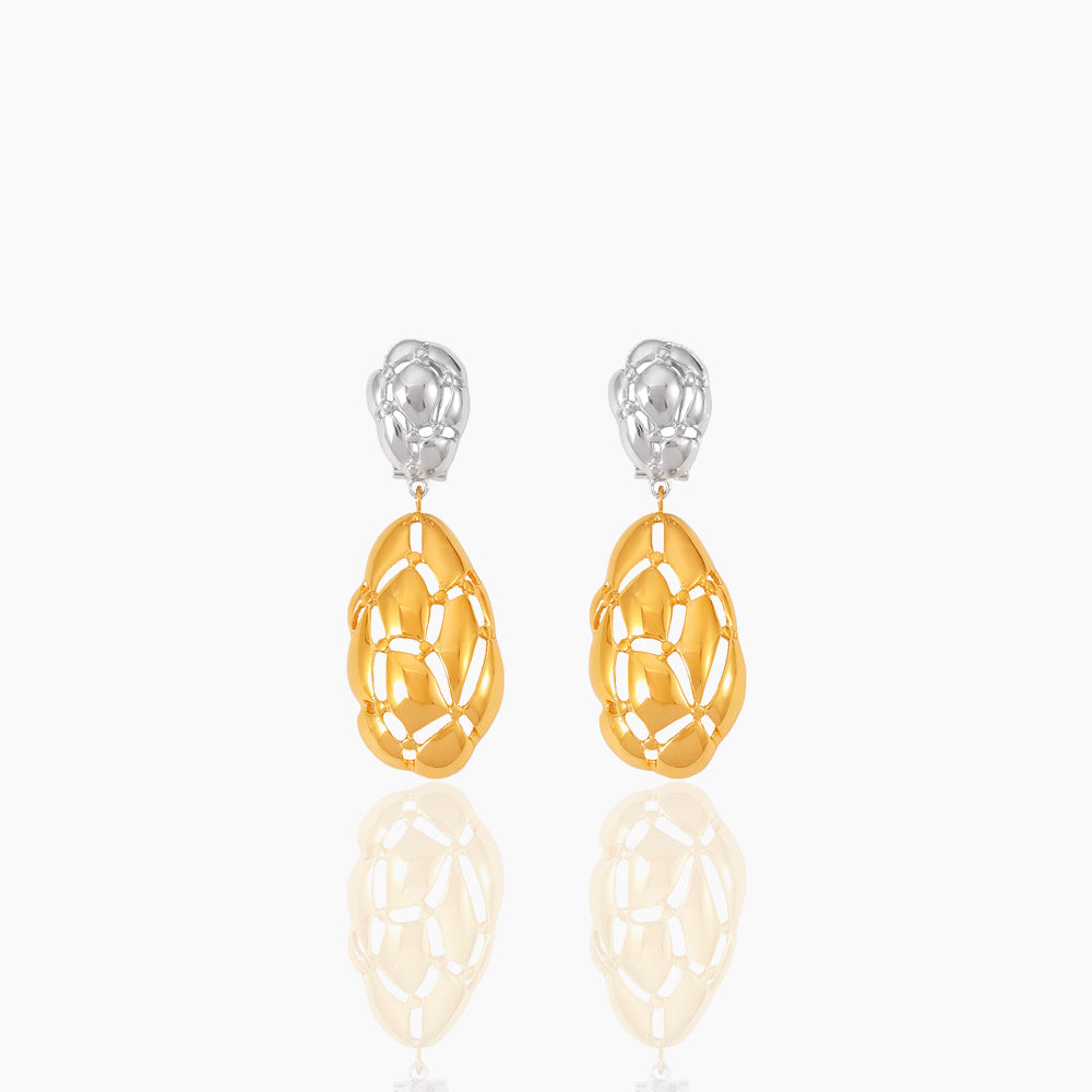 DOUBLE TONE WATER DROPLET EARRINGS