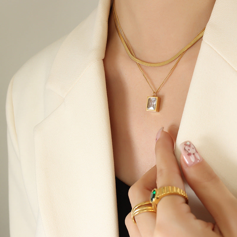 DOUBLE LAYERED LAYERED WIND NECKLACE