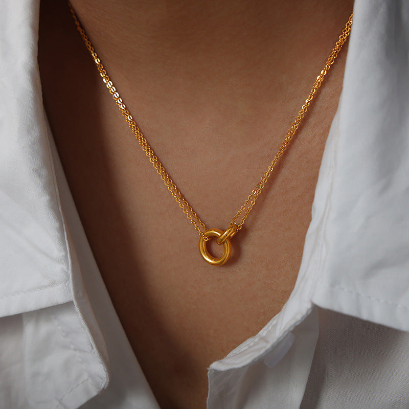 DOUBLE RING PENDANT NECKLACE