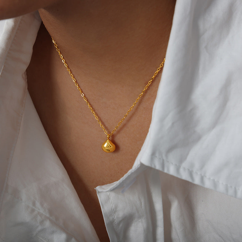 DROPLET PENDANT NECKLACE