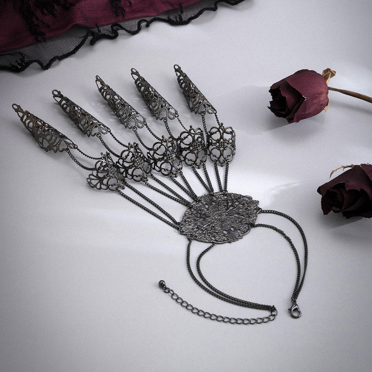 Dark style all-match personality finger chain