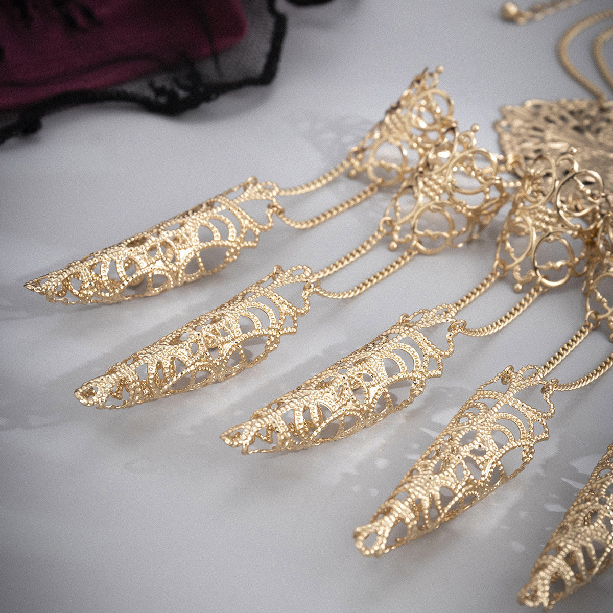 Dark style all-match personality finger chain