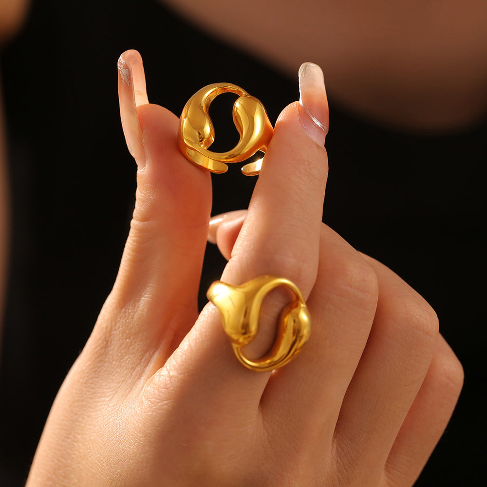 Double teardrop hollow round ring