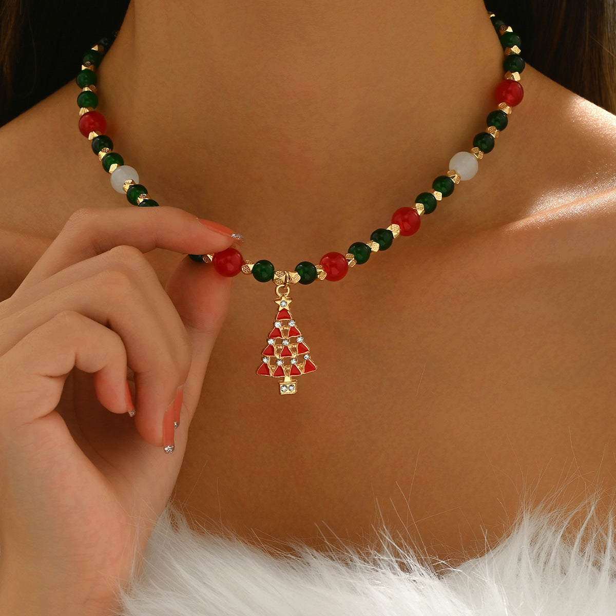 ELEGANT CHRISTMAS RED AND GREEN BEAD STUDDED DIAMOND CHRISTMAS TREE NECKLACE