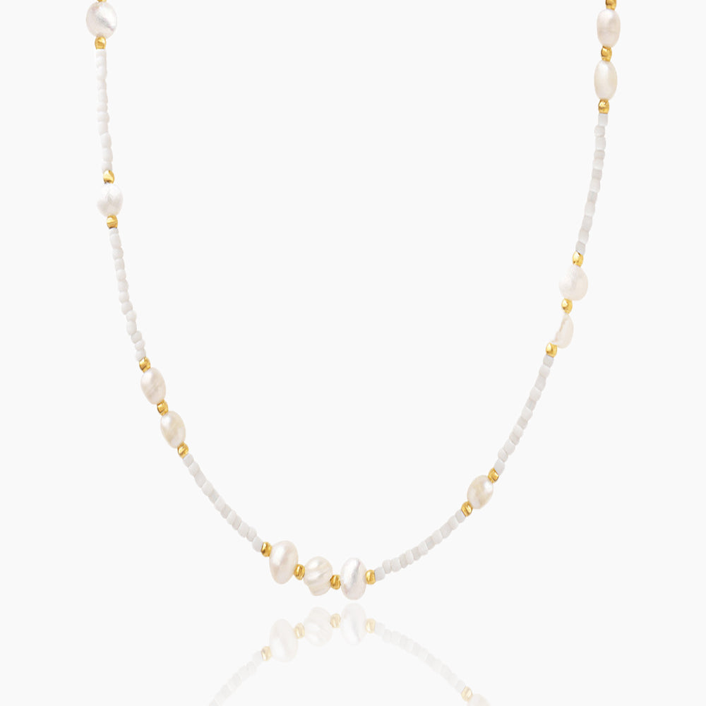 ELEGANT PEARL NECKLACE