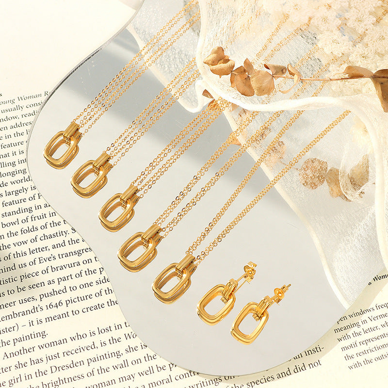 ELLIPTICAL PENDANT NECKLACE