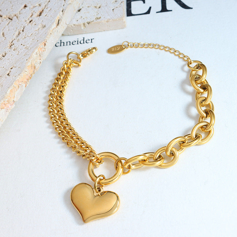 EXAGGERATED AND PERSONALIZED METALLIC BRACELET