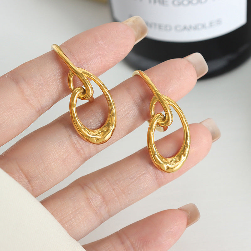 EXAGGERATED PLAIN RING