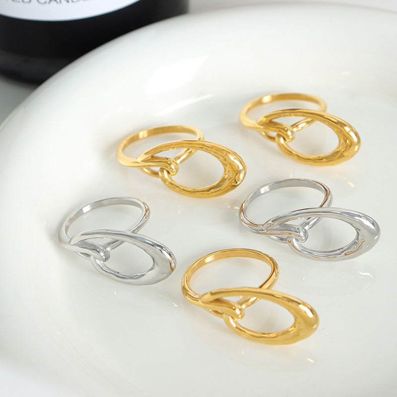 EXAGGERATED PLAIN RING