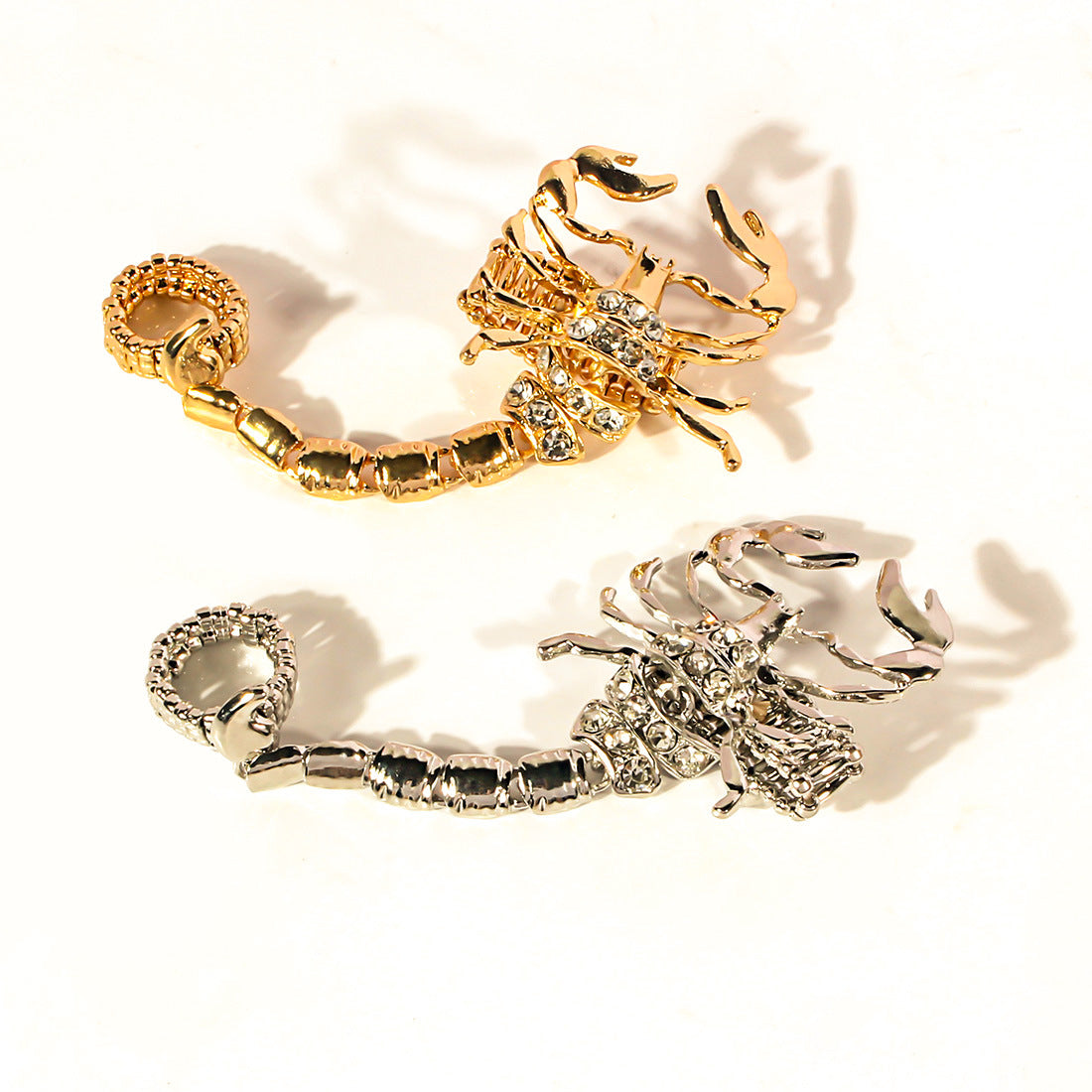 EXAGGERATED SCORPION ADJUSTABLE RING
