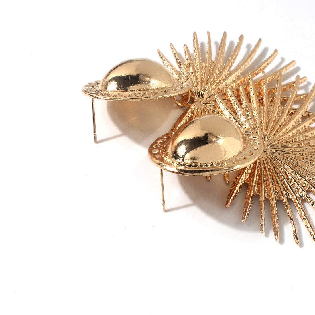 Exaggerated gold ins earrings