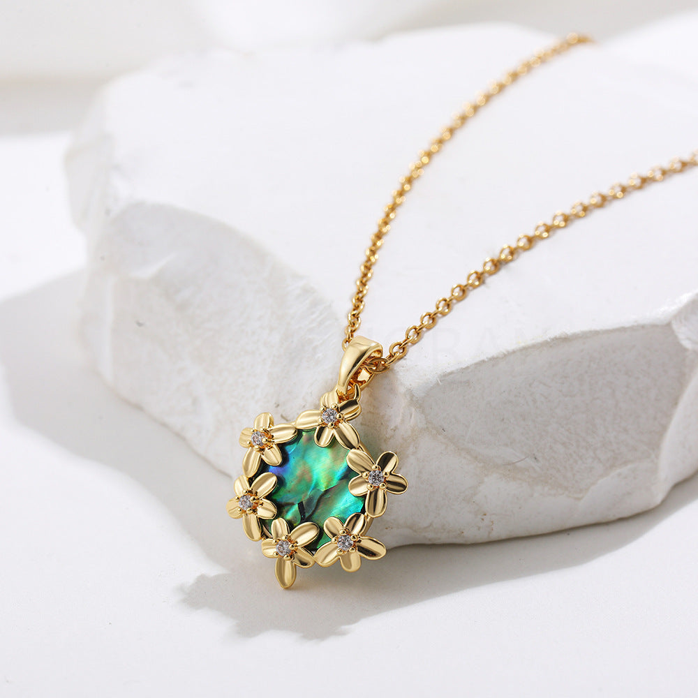 FLOWER COLORED EXQUISITE NECKLACE