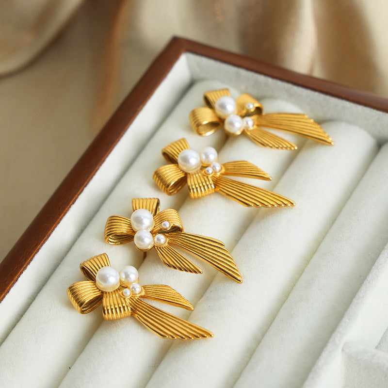 FRENCH BOW PEARL EARRINGS