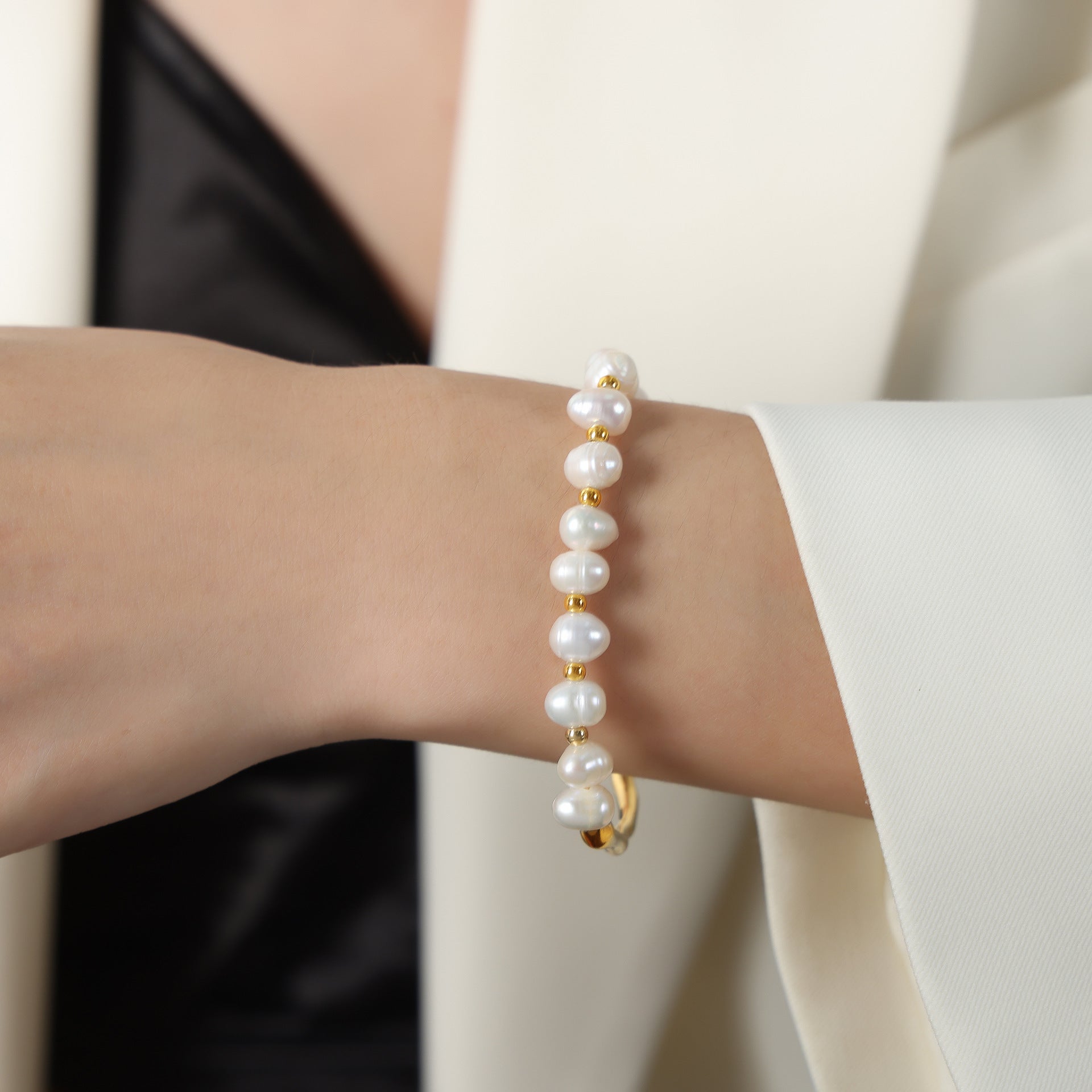 FRENCH PEARL BRACELET