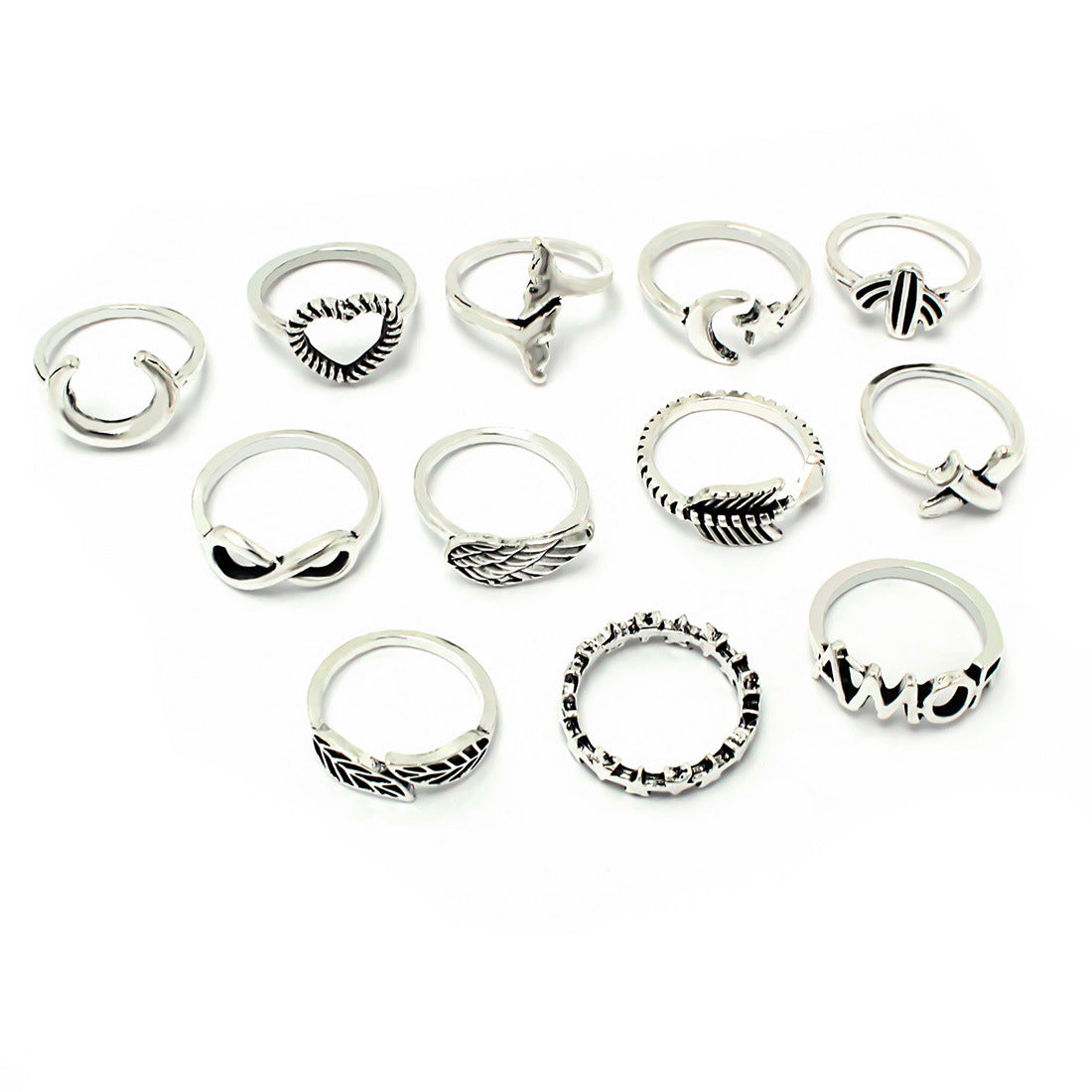 Fashionable retro diamond studded ring