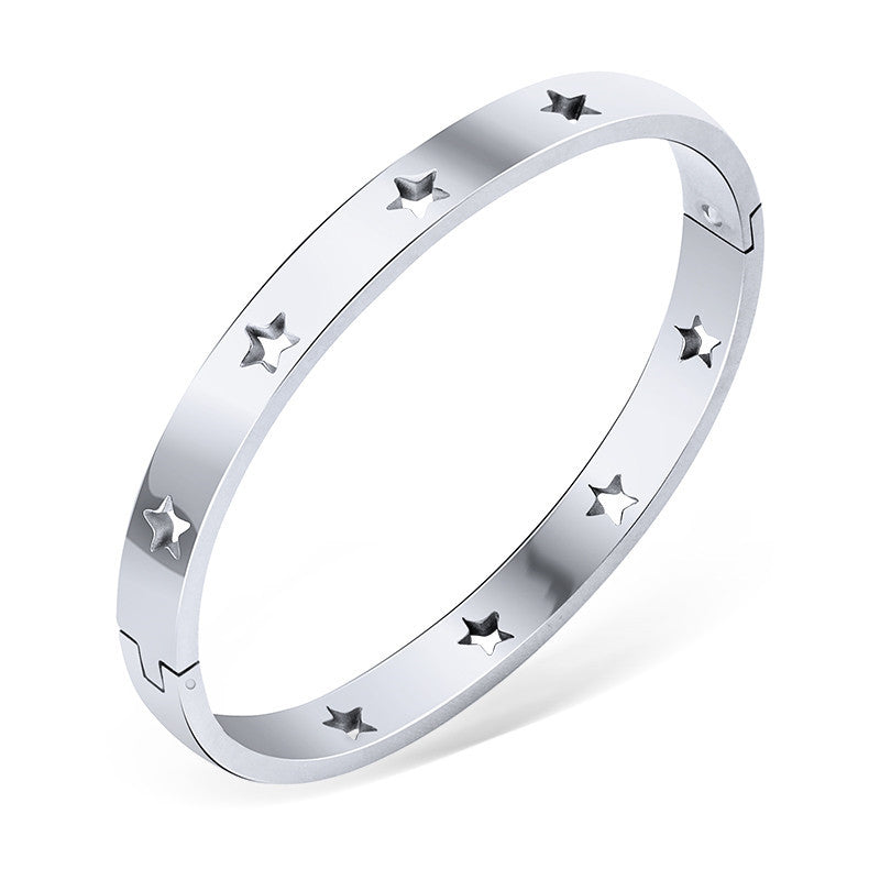 Five pointed star hollow titanium steel buckle bracelet